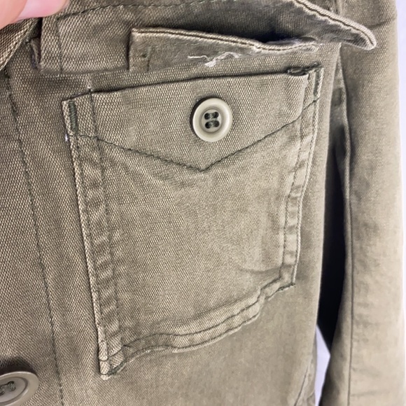 Utility denim jacket w. Patches + Pockets - Picture 11 of 16